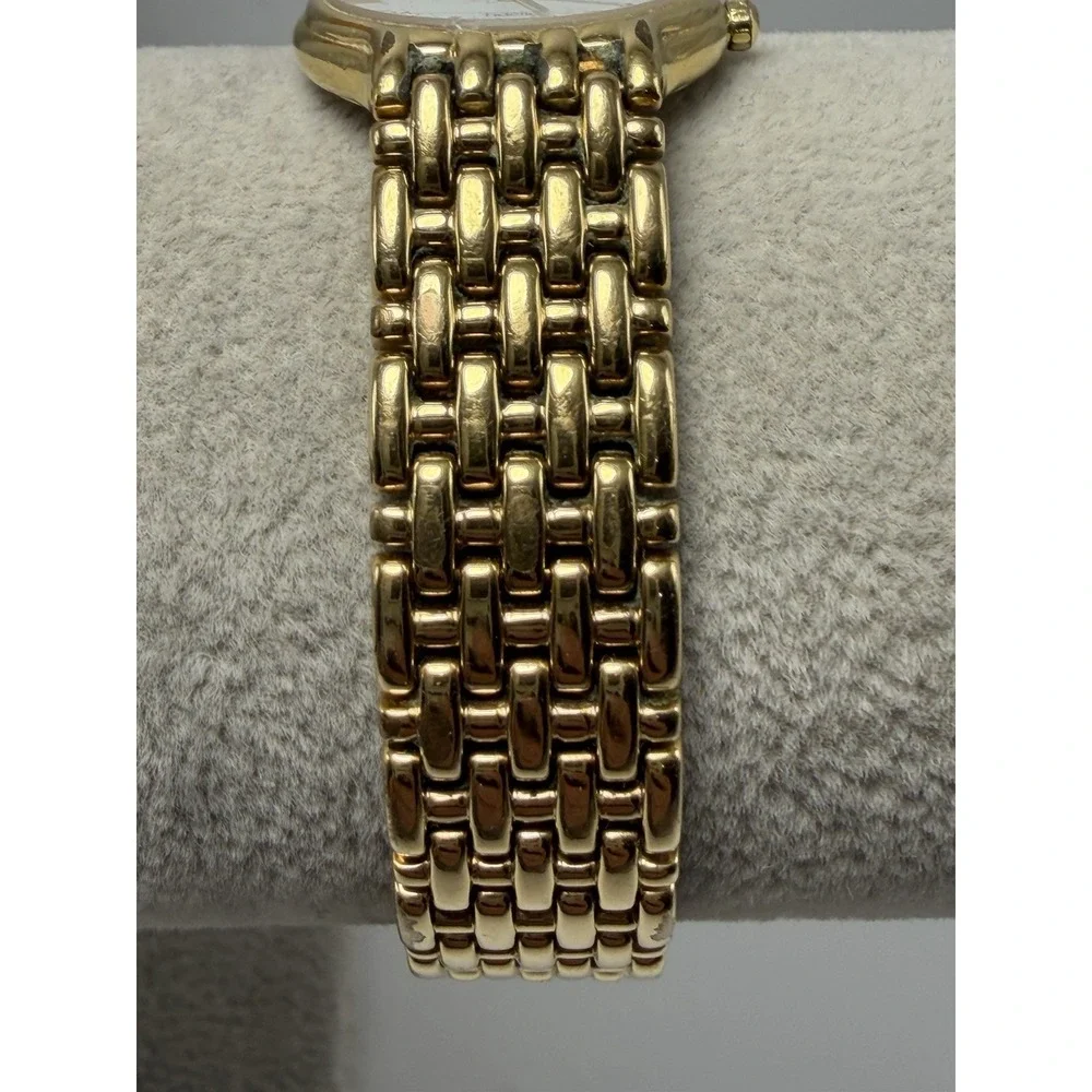 Raymond Weil it has
